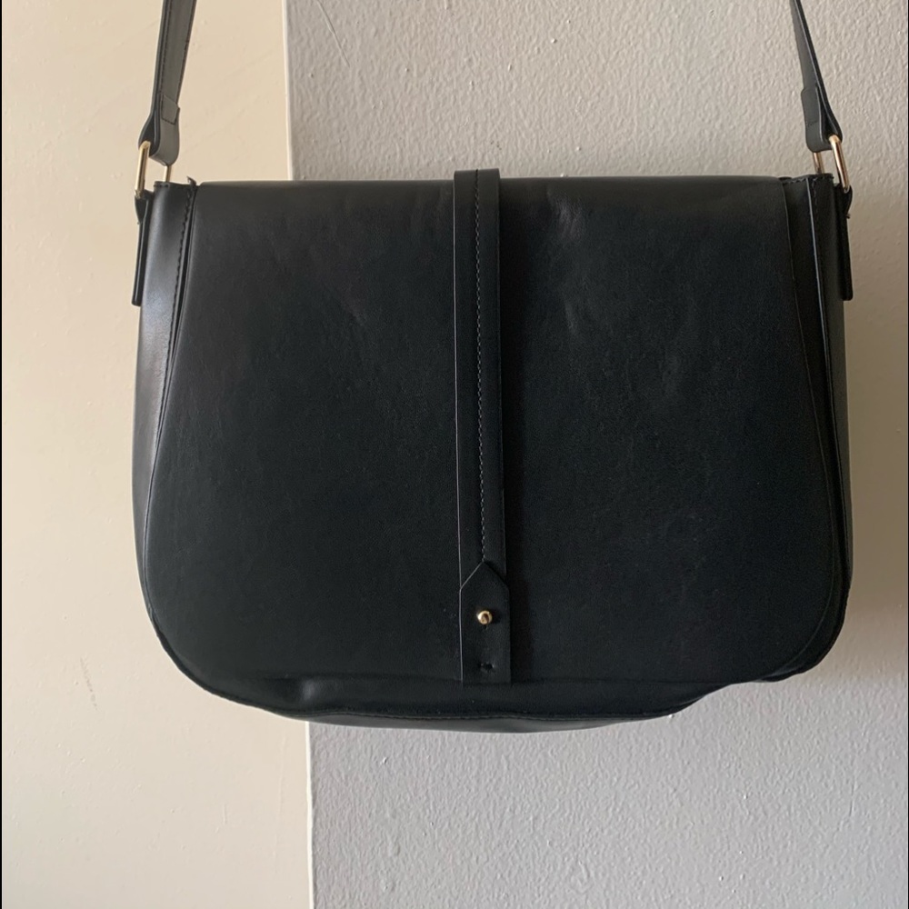 GAP Crossbody